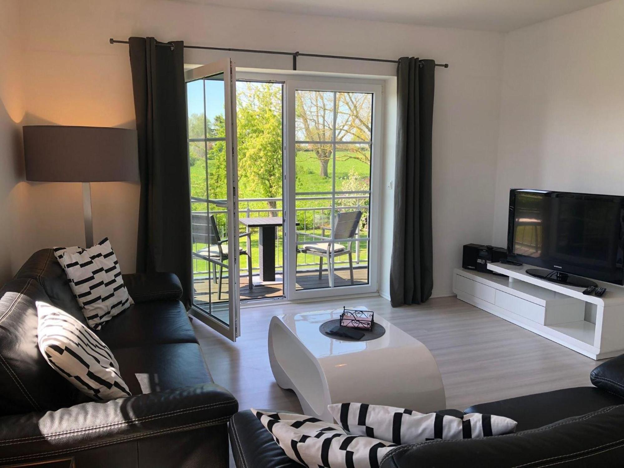 Charming Apartment In Oldenburg In Holstein With Terrace Екстер'єр фото